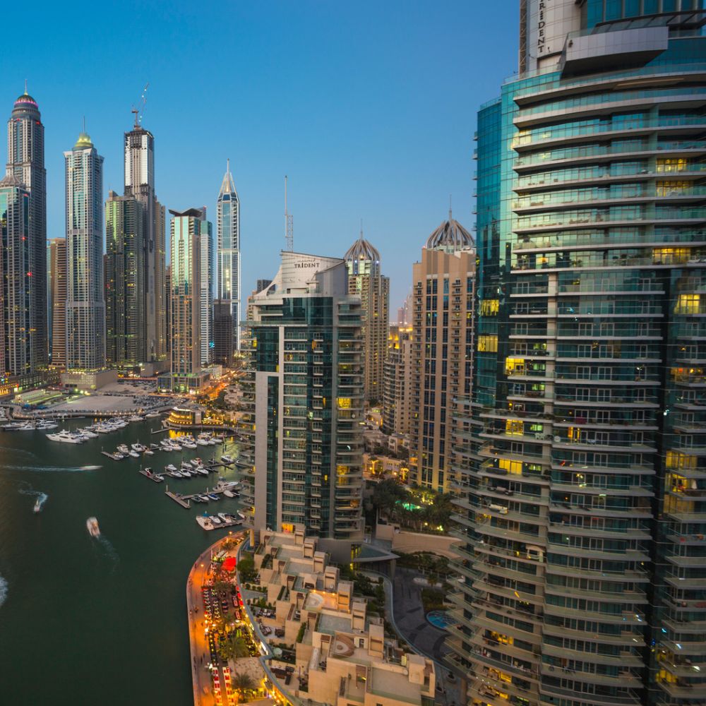 Mainland vs free zone company formation in the UAE comparison